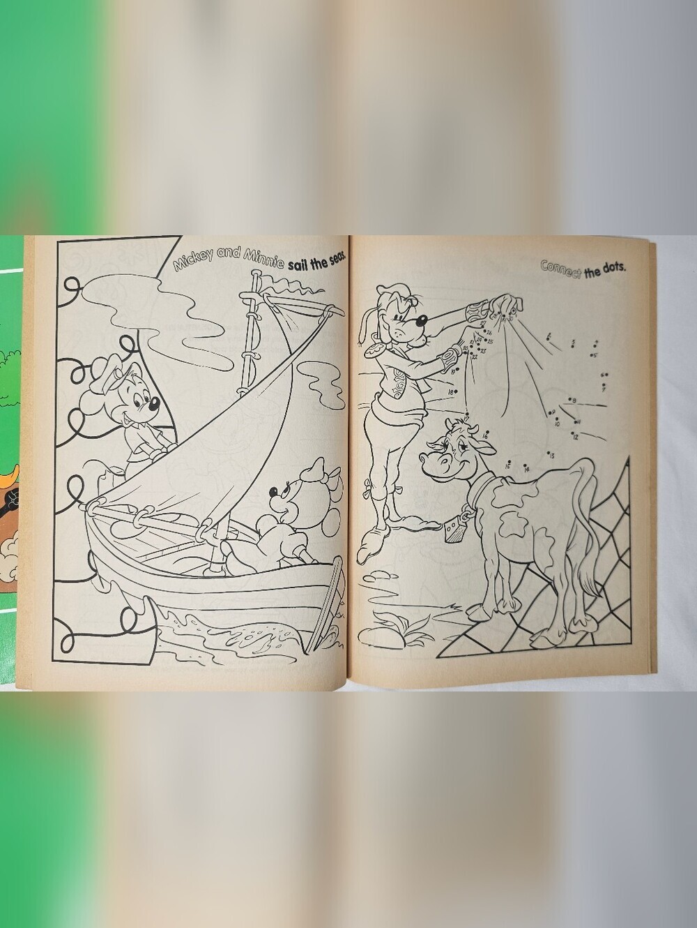 Vintage Looney Tunes Disney Toontown Coloring Books 1990 1995 Goofy Daffy Duck - Picture 9 of 10